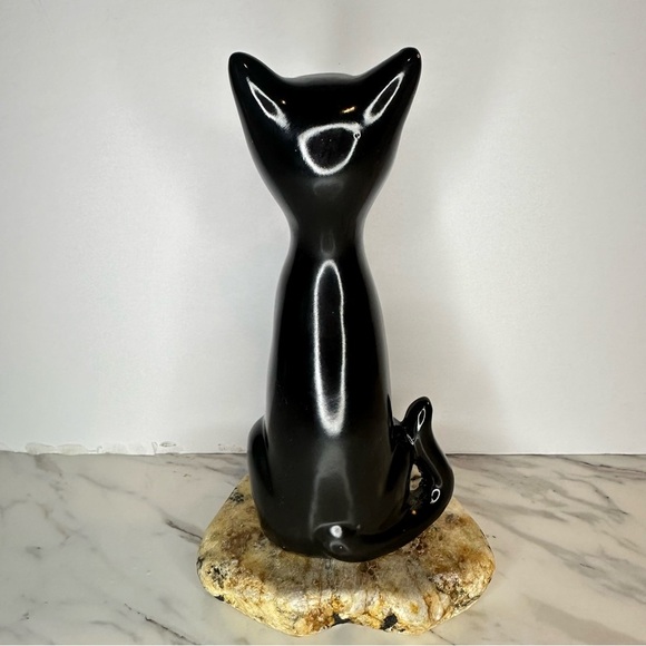 Black Ceramic Cat Figurine – Heart Detail – Like New - Picture 4 of 6